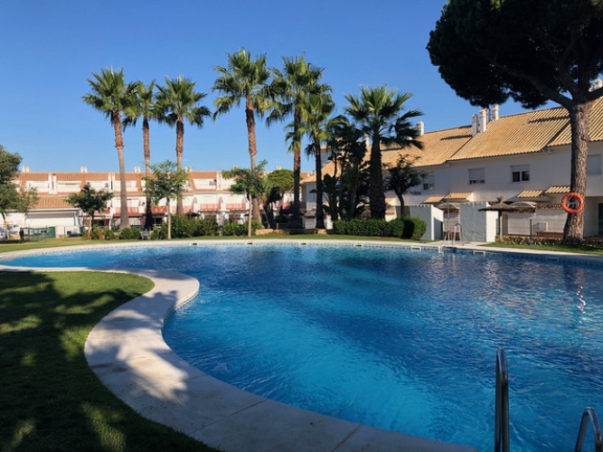 Nuevo Portil, casa adosada, alquiler temporal, piscina, terraza, playa, Civitas Immobilier

