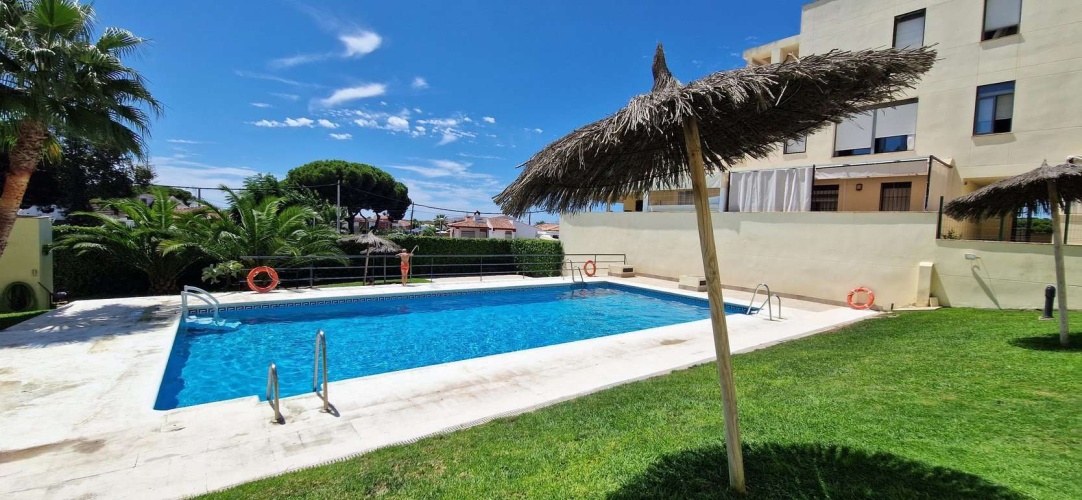 apartamento vacacional El Rompido, alquiler turístico Huelva, vacaciones Costa de la Luz, piso con piscina Huelva, vistas al mar El Rompido, alojamiento con WiFi, alquiler verano Huelva, apartamento playa Huelva, El Rompido turismo, alojamiento familiar Huelva