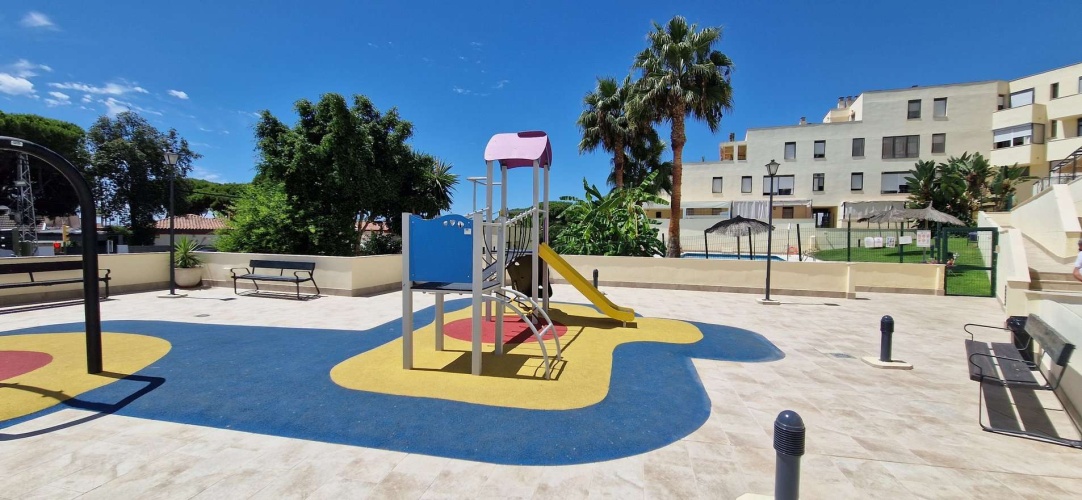 apartamento vacacional El Rompido, alquiler turístico Huelva, vacaciones Costa de la Luz, piso con piscina Huelva, vistas al mar El Rompido, alojamiento con WiFi, alquiler verano Huelva, apartamento playa Huelva, El Rompido turismo, alojamiento familiar Huelva