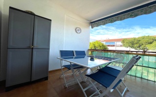 alquiler piso el portil, primera línea playa, apartamento con balcón, alquiler costa de la luz, cartaya, piso con parking, alquiler vacacional, playa del portil, vivienda familiar

