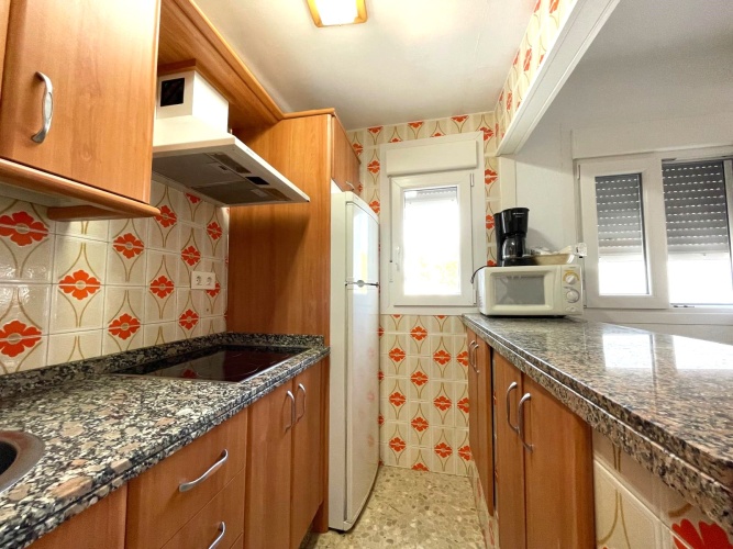 alquiler piso el portil, primera línea playa, apartamento con balcón, alquiler costa de la luz, cartaya, piso con parking, alquiler vacacional, playa del portil, vivienda familiar

